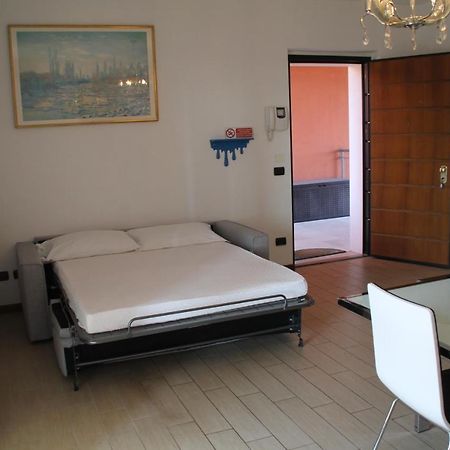 Casa Vacanze Da Riki Appartamento 2 Песк'єра-дель-Гарда Екстер'єр фото
