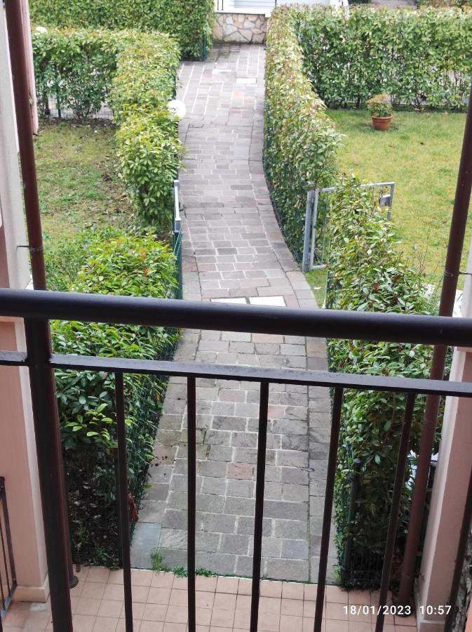 Casa Vacanze Da Riki Appartamento 2 Песк'єра-дель-Гарда Екстер'єр фото