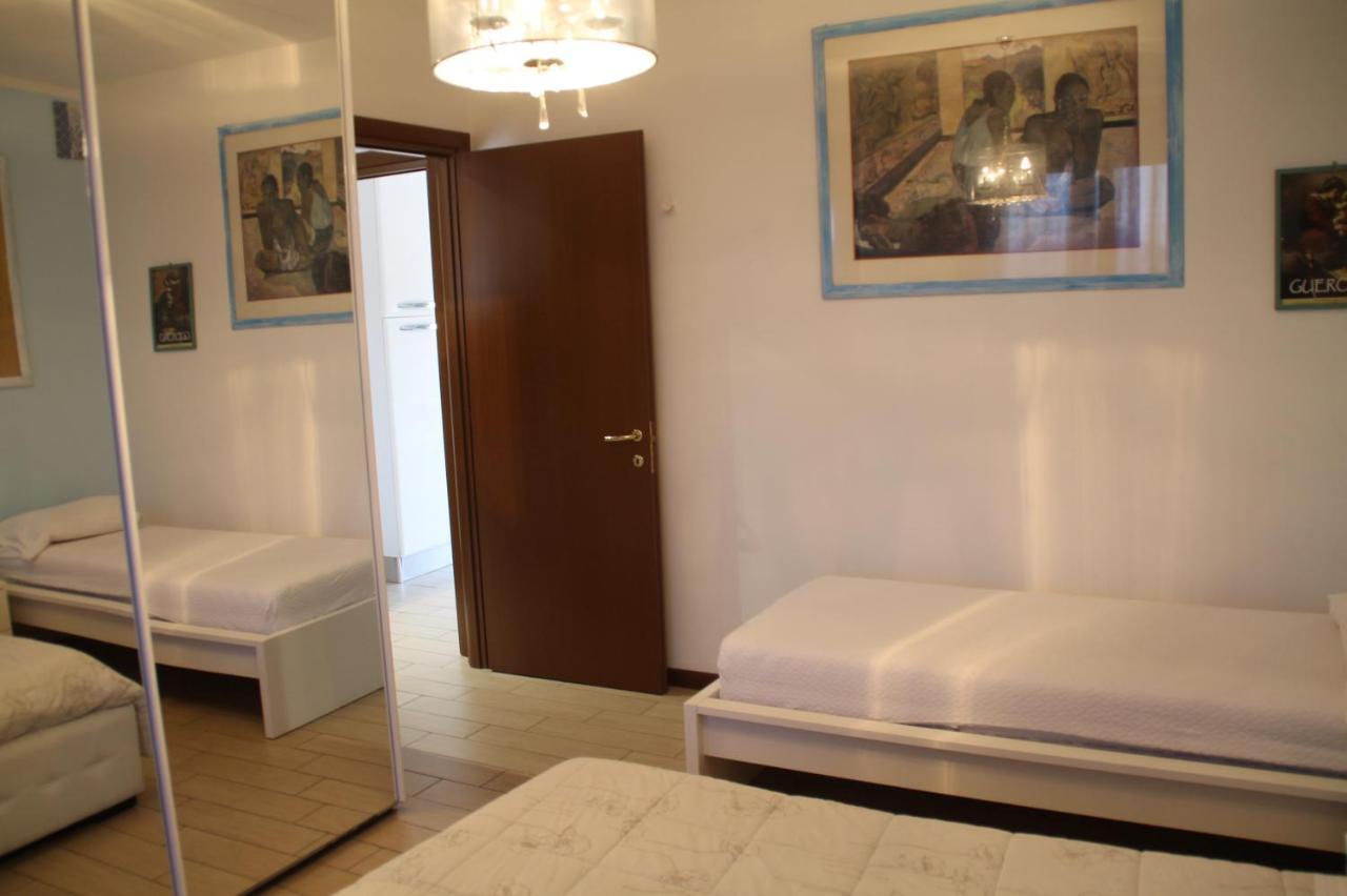 Casa Vacanze Da Riki Appartamento 2 Песк'єра-дель-Гарда Екстер'єр фото